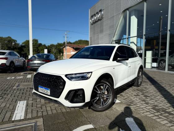 AUDI Q5 2.0 55 TFSIE PHEV PERFORMANCE BLACK QUATTRO S TRONIC AUDI Q5 2.0 55 TFSIE PHEV PERFORMANCE BLACK QUATTRO S TRONIC